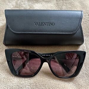 VALENTINO sunglasses